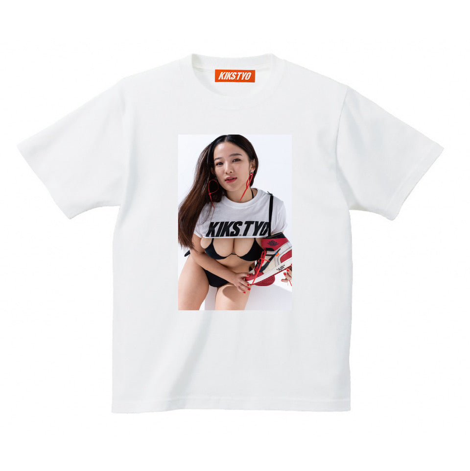 Jun Amaki (天木じゅん, 아마키 쥰) photo print t-shirt by KIKS TYO