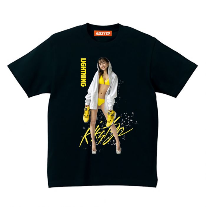 KIKS TYO x Weekly Playboy x Kanami Takasaki Tee - AIR JORDAN 4 RETRO "LIGHTNING"